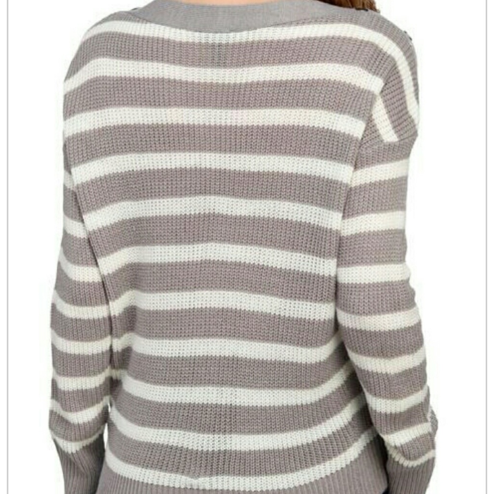 JESSICA SIMPSON
Striped Ribbed Knit Sweater - Picture 2 of 6